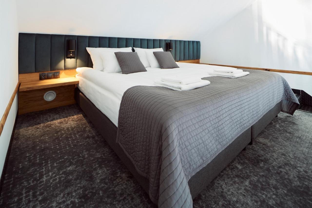 New Port - Premium Floating Aparthotel Красков Екстериор снимка
